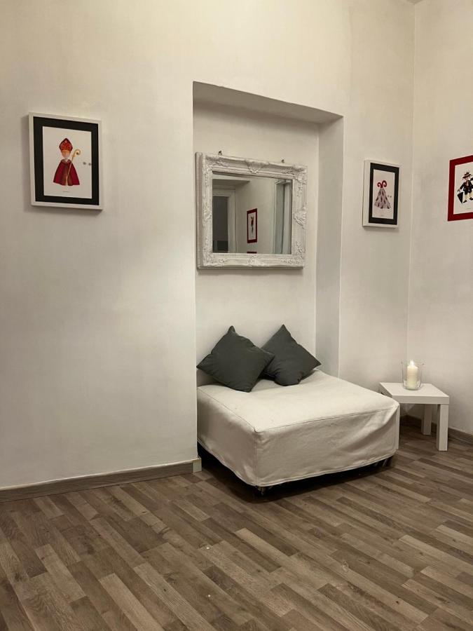 Appartamento Scaramanzia Napoli Bagian luar foto