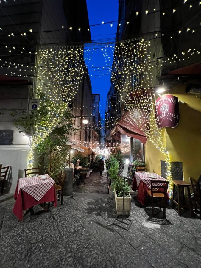 Appartamento Scaramanzia Napoli Bagian luar foto